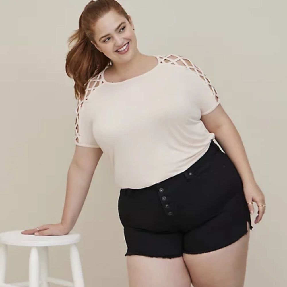 Torrid LOVESICK LATTICE DOLMAN TEE - SUPER SOFT PINK